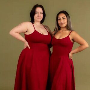 Manners London petite Asri dress in Burgundy - size L